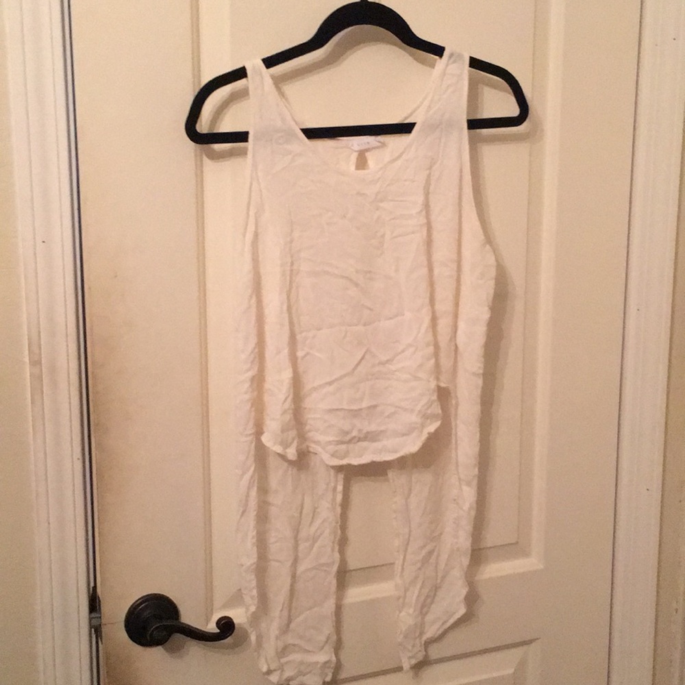 White tank top
